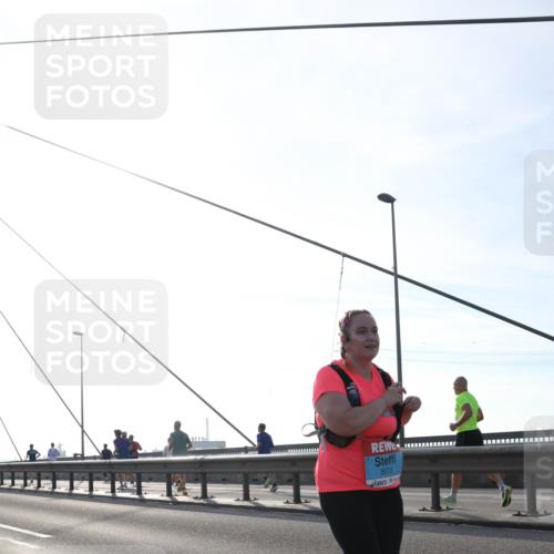 03.10.2026 - Köhlbrandbrückenlauf Tim E. http://msf.ph/oto/10620861 03.10.2026 09:39:47 Position 1 3573 meine-sportfotos.de