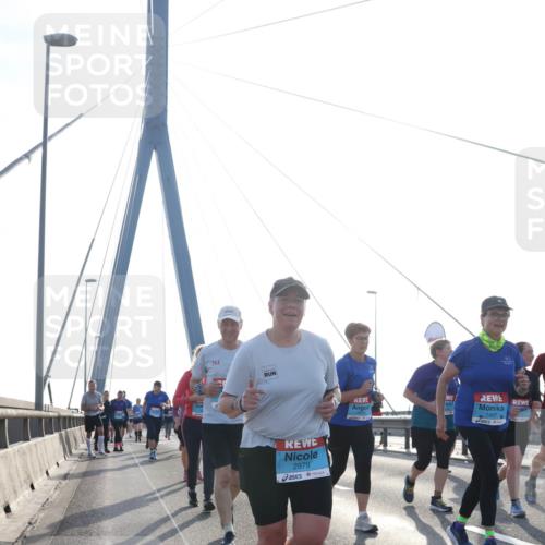 03.10.2026 - Köhlbrandbrückenlauf Tim E. http://msf.ph/oto/10620925 03.10.2026 09:39:54 Position 1 361, 2979, 1497 meine-sportfotos.de