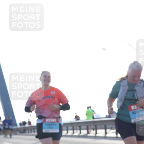 03.10.2026 - Köhlbrandbrückenlauf Tim E. http://msf.ph/oto/10621388 03.10.2026 09:40:32 Position 1 3621 meine-sportfotos.de