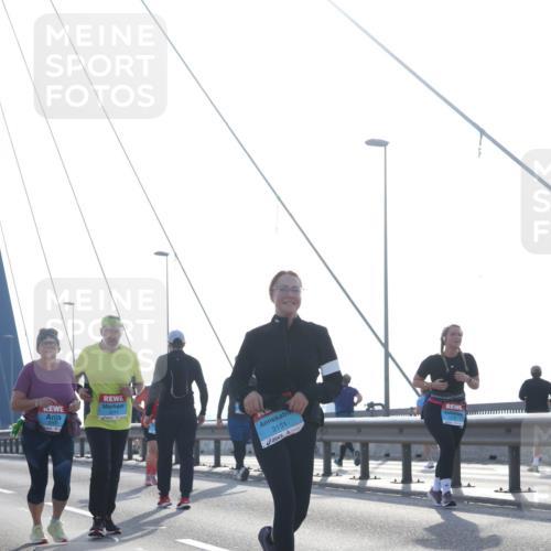 03.10.2026 - Köhlbrandbrückenlauf Tim E. http://msf.ph/oto/10621695 03.10.2026 09:41:08 Position 1 3151 meine-sportfotos.de