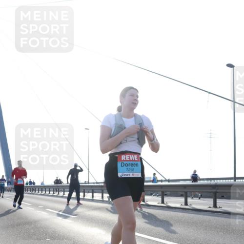 03.10.2026 - Köhlbrandbrückenlauf Tim E. http://msf.ph/oto/10621766 03.10.2026 09:41:14 Position 1 3238 meine-sportfotos.de