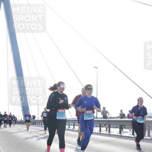 03.10.2026 - Köhlbrandbrückenlauf Tim E. http://msf.ph/oto/10625113 03.10.2026 09:41:25 Position 1 3657, 3656, 1 meine-sportfotos.de