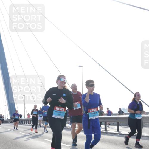 03.10.2026 - Köhlbrandbrückenlauf Tim E. http://msf.ph/oto/10625118 03.10.2026 09:41:25 Position 1 3657, 3656 meine-sportfotos.de