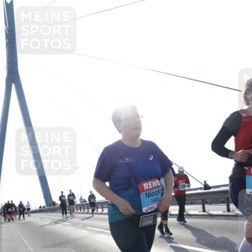 03.10.2026 - Köhlbrandbrückenlauf Tim E. http://msf.ph/oto/10625398 03.10.2026 09:41:49 Position 1 3481 meine-sportfotos.de