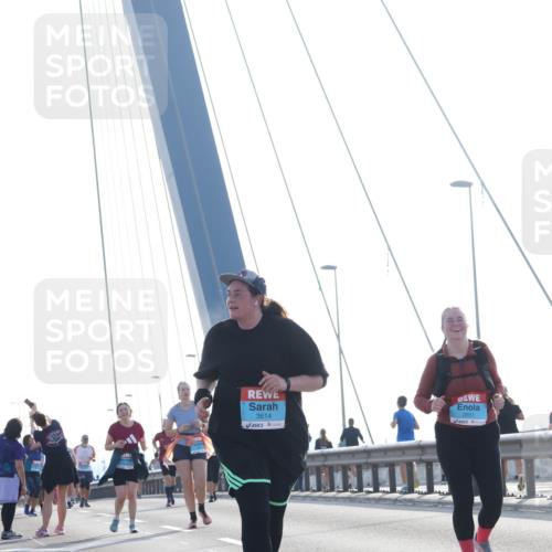 03.10.2026 - Köhlbrandbrückenlauf Tim E. http://msf.ph/oto/10625567 03.10.2026 09:42:04 Position 1 3614, 3551 meine-sportfotos.de