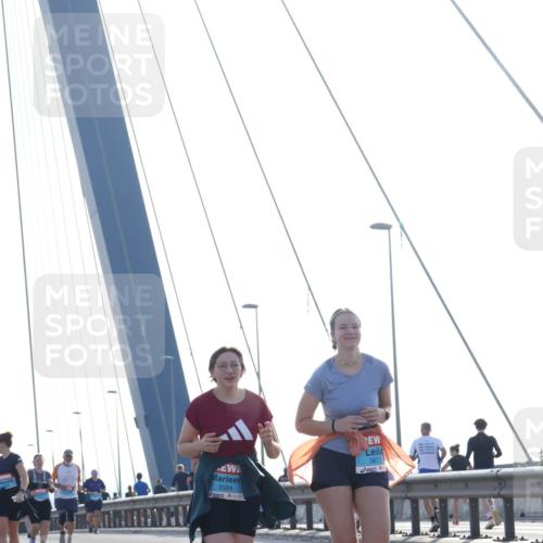 03.10.2026 - Köhlbrandbrückenlauf Tim E. http://msf.ph/oto/10625644 03.10.2026 09:42:11 Position 1 3584, 3671 meine-sportfotos.de