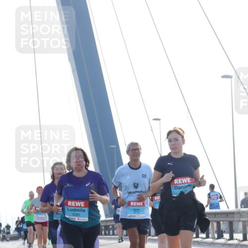03.10.2026 - Köhlbrandbrückenlauf Tim E. http://msf.ph/oto/10625703 03.10.2026 09:42:20 Position 1 3285, 3712 meine-sportfotos.de