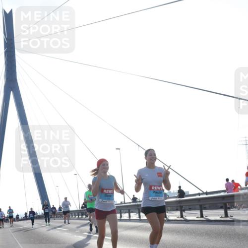 03.10.2026 - Köhlbrandbrückenlauf Tim E. http://msf.ph/oto/10625853 03.10.2026 09:42:29 Position 1 1175, 2003 meine-sportfotos.de