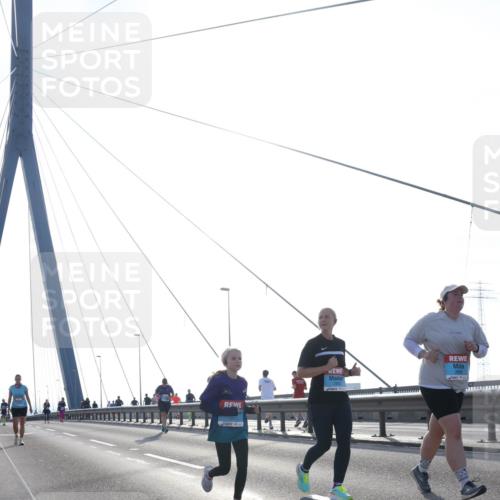 03.10.2026 - Köhlbrandbrückenlauf Tim E. http://msf.ph/oto/10625938 03.10.2026 09:42:36 Position 1 1893, 1892 meine-sportfotos.de