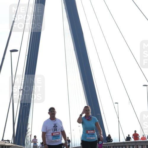 03.10.2026 - Köhlbrandbrückenlauf Tim E. http://msf.ph/oto/10625961 03.10.2026 09:42:40 Position 1 3354 meine-sportfotos.de