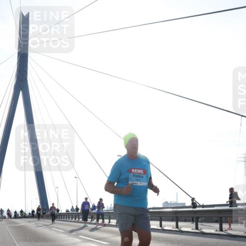 03.10.2026 - Köhlbrandbrückenlauf Tim E. http://msf.ph/oto/10626324 03.10.2026 09:43:27 Position 1 3661 meine-sportfotos.de