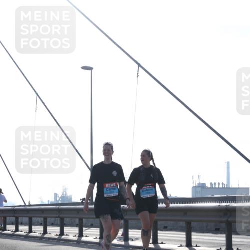 03.10.2026 - Köhlbrandbrückenlauf Tim E. http://msf.ph/oto/10626451 03.10.2026 09:43:46 Position 1 1899 meine-sportfotos.de