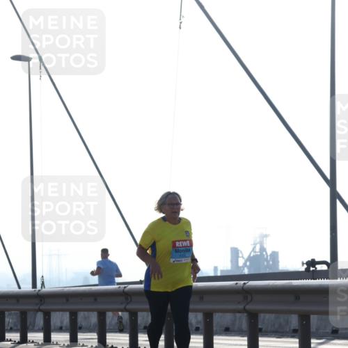 03.10.2026 - Köhlbrandbrückenlauf Tim E. http://msf.ph/oto/10626566 03.10.2026 09:43:56 Position 1 1194 meine-sportfotos.de