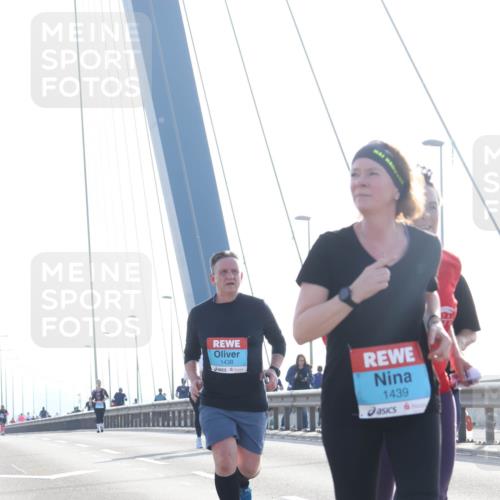 03.10.2026 - Köhlbrandbrückenlauf Tim E. http://msf.ph/oto/10626963 03.10.2026 09:45:14 Position 1 1438, 1439 meine-sportfotos.de