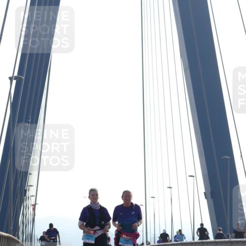 03.10.2026 - Köhlbrandbrückenlauf Tim E. http://msf.ph/oto/10627046 03.10.2026 09:45:32 Position 1  meine-sportfotos.de