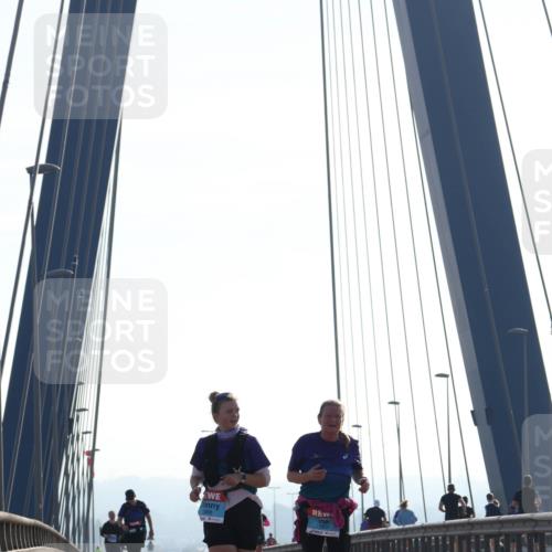 03.10.2026 - Köhlbrandbrückenlauf Tim E. http://msf.ph/oto/10627052 03.10.2026 09:45:33 Position 1  meine-sportfotos.de