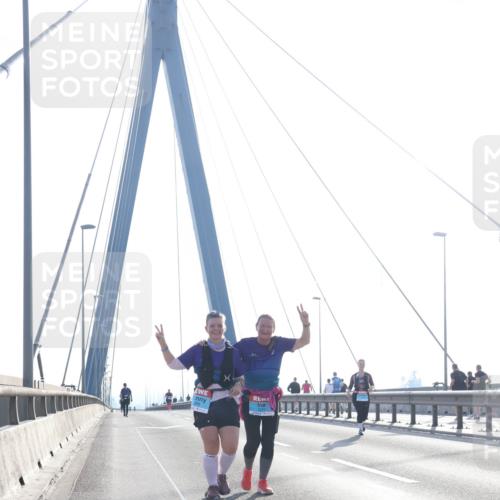 03.10.2026 - Köhlbrandbrückenlauf Tim E. http://msf.ph/oto/10627097 03.10.2026 09:45:40 Position 1  meine-sportfotos.de