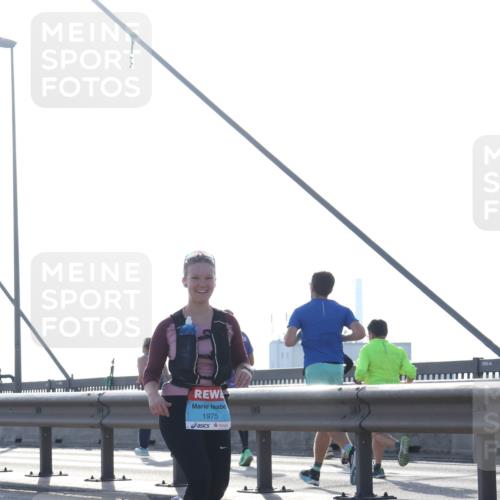 03.10.2026 - Köhlbrandbrückenlauf Tim E. http://msf.ph/oto/10627141 03.10.2026 09:45:44 Position 1 1975 meine-sportfotos.de