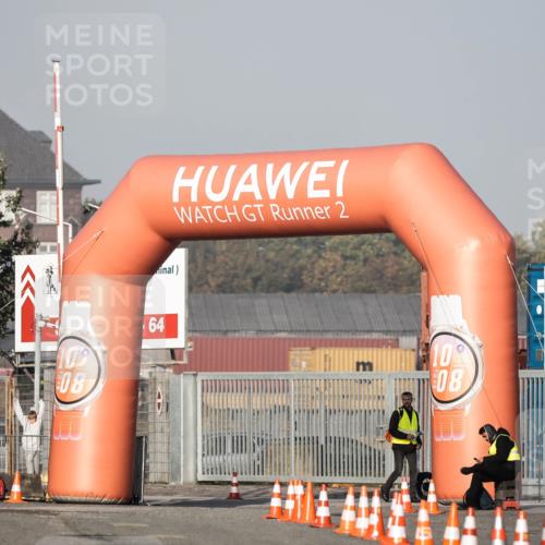03.10.2026 - Köhlbrandbrückenlauf H.Heesch http://msf.ph/oto/10653760 03.10.2026 09:36:35 Ziel  meine-sportfotos.de