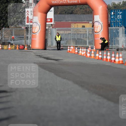 03.10.2026 - Köhlbrandbrückenlauf H.Heesch http://msf.ph/oto/10653781 03.10.2026 09:38:01 Ziel  meine-sportfotos.de