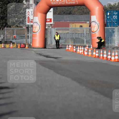 03.10.2026 - Köhlbrandbrückenlauf H.Heesch http://msf.ph/oto/10653787 03.10.2026 09:38:01 Ziel  meine-sportfotos.de