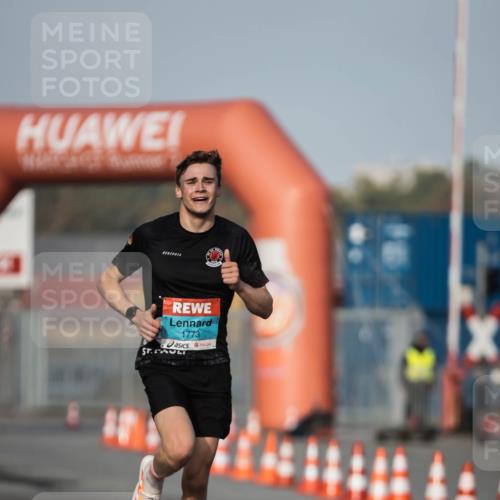 03.10.2026 - Köhlbrandbrückenlauf H.Heesch http://msf.ph/oto/10653831 03.10.2026 09:43:02 Ziel 1773 meine-sportfotos.de