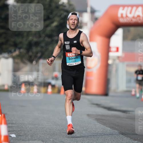 03.10.2026 - Köhlbrandbrückenlauf H.Heesch http://msf.ph/oto/10653857 03.10.2026 09:43:49 Ziel 1508 meine-sportfotos.de