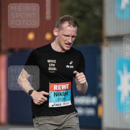 03.10.2026 - Köhlbrandbrückenlauf H.Heesch http://msf.ph/oto/10653890 03.10.2026 09:44:08 Ziel 2106 meine-sportfotos.de