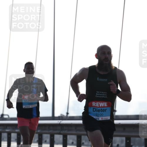 03.10.2026 - Köhlbrandbrückenlauf LenaG. http://msf.ph/oto/10656139 03.10.2026 09:15:36 Position 1 1263, 2100 meine-sportfotos.de