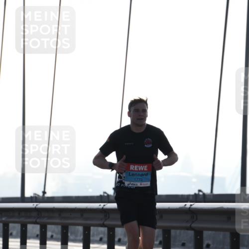 03.10.2026 - Köhlbrandbrückenlauf LenaG. http://msf.ph/oto/10656186 03.10.2026 09:16:05 Position 1 1773, 7 meine-sportfotos.de