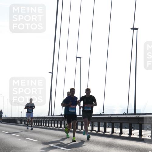 03.10.2026 - Köhlbrandbrückenlauf LenaG. http://msf.ph/oto/10656255 03.10.2026 09:16:36 Position 1  meine-sportfotos.de