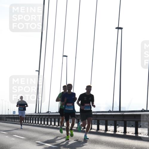 03.10.2026 - Köhlbrandbrückenlauf LenaG. http://msf.ph/oto/10656265 03.10.2026 09:16:37 Position 1  meine-sportfotos.de