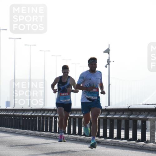 03.10.2026 - Köhlbrandbrückenlauf LenaG. http://msf.ph/oto/10656341 03.10.2026 09:16:56 Position 1 1063 meine-sportfotos.de