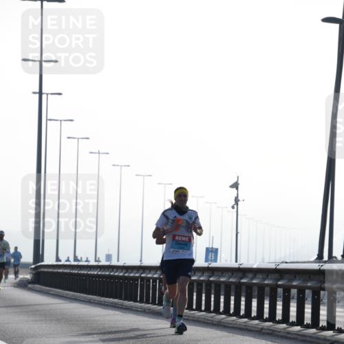 03.10.2026 - Köhlbrandbrückenlauf LenaG. http://msf.ph/oto/10656387 03.10.2026 09:17:20 Position 1 1324 meine-sportfotos.de