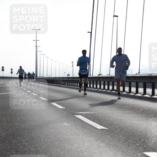 03.10.2026 - Köhlbrandbrückenlauf LenaG. http://msf.ph/oto/10656505 03.10.2026 09:18:04 Position 1  meine-sportfotos.de