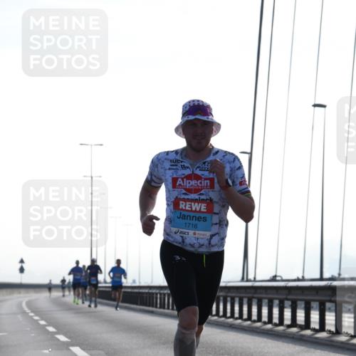 03.10.2026 - Köhlbrandbrückenlauf LenaG. http://msf.ph/oto/10656521 03.10.2026 09:18:14 Position 1 1716 meine-sportfotos.de