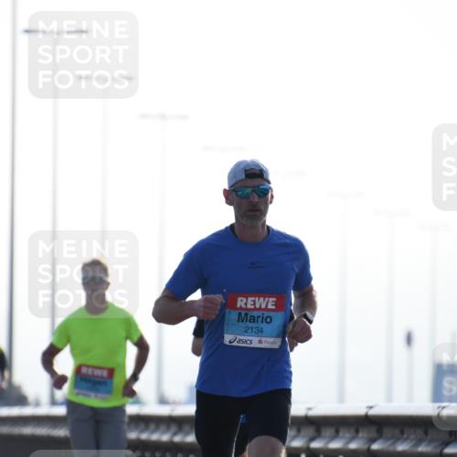 03.10.2026 - Köhlbrandbrückenlauf LenaG. http://msf.ph/oto/10656551 03.10.2026 09:18:24 Position 1 2134 meine-sportfotos.de