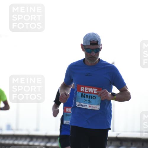 03.10.2026 - Köhlbrandbrückenlauf LenaG. http://msf.ph/oto/10656559 03.10.2026 09:18:26 Position 1 2134 meine-sportfotos.de
