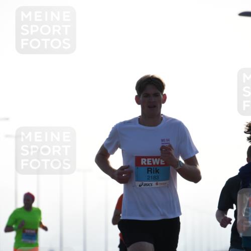 03.10.2026 - Köhlbrandbrückenlauf LenaG. http://msf.ph/oto/10656699 03.10.2026 09:19:19 Position 1 94, 2183 meine-sportfotos.de