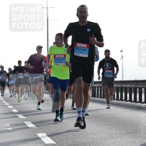 03.10.2026 - Köhlbrandbrückenlauf LenaG. http://msf.ph/oto/10656858 03.10.2026 09:19:53 Position 1 2197, 2135 meine-sportfotos.de
