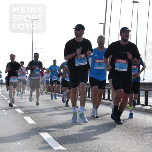 03.10.2026 - Köhlbrandbrückenlauf LenaG. http://msf.ph/oto/10656919 03.10.2026 09:20:06 Position 1 2656, 1259, 3864, 278, 2237 meine-sportfotos.de
