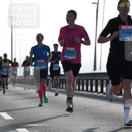 03.10.2026 - Köhlbrandbrückenlauf LenaG. http://msf.ph/oto/10656999 03.10.2026 09:20:39 Position 1 1466, 2148 meine-sportfotos.de