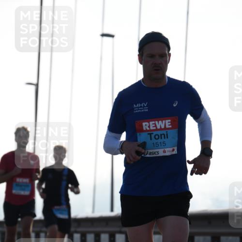03.10.2026 - Köhlbrandbrückenlauf LenaG. http://msf.ph/oto/10657115 03.10.2026 09:21:13 Position 1 1515, 42, 195 meine-sportfotos.de