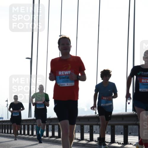 03.10.2026 - Köhlbrandbrückenlauf LenaG. http://msf.ph/oto/10657198 03.10.2026 09:21:34 Position 1 2223, 1427 meine-sportfotos.de