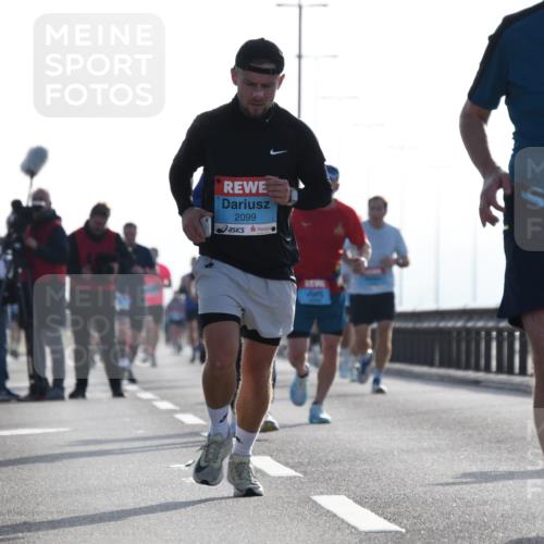 03.10.2026 - Köhlbrandbrückenlauf LenaG. http://msf.ph/oto/10657255 03.10.2026 09:21:46 Position 1 2099 meine-sportfotos.de