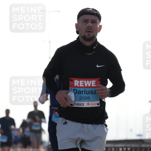 03.10.2026 - Köhlbrandbrückenlauf LenaG. http://msf.ph/oto/10657265 03.10.2026 09:21:48 Position 1 2099 meine-sportfotos.de