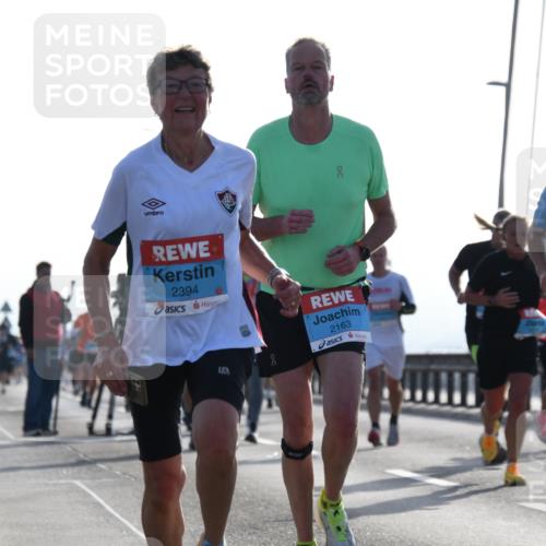 03.10.2026 - Köhlbrandbrückenlauf LenaG. http://msf.ph/oto/10657539 03.10.2026 09:23:10 Position 1 2394, 2163, 1878 meine-sportfotos.de