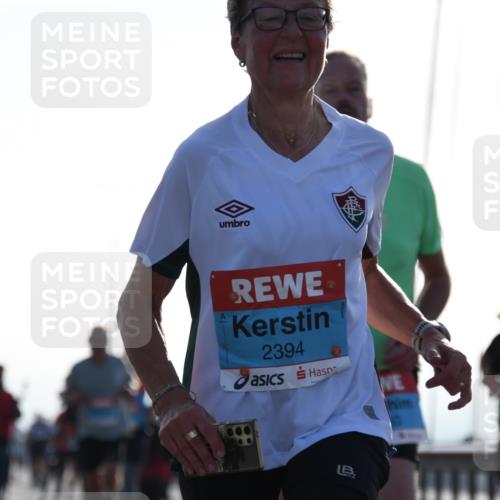 03.10.2026 - Köhlbrandbrückenlauf LenaG. http://msf.ph/oto/10657562 03.10.2026 09:23:11 Position 1 2394 meine-sportfotos.de