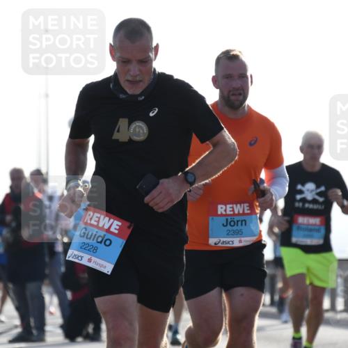 03.10.2026 - Köhlbrandbrückenlauf LenaG. http://msf.ph/oto/10657613 03.10.2026 09:23:23 Position 1 2228, 2395 meine-sportfotos.de