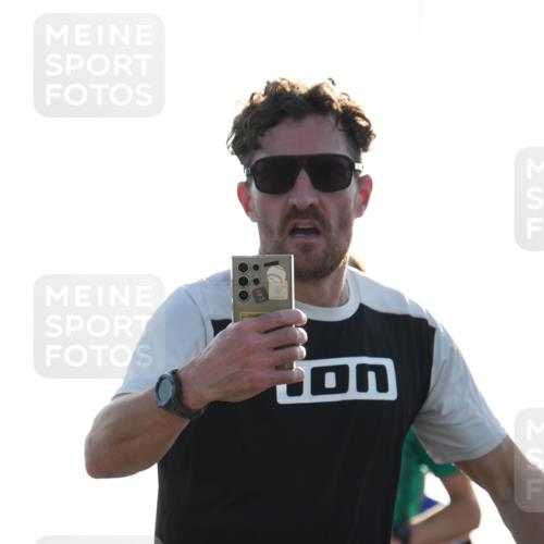 03.10.2026 - Köhlbrandbrückenlauf LenaG. http://msf.ph/oto/10657746 03.10.2026 09:24:23 Position 1 1911 meine-sportfotos.de